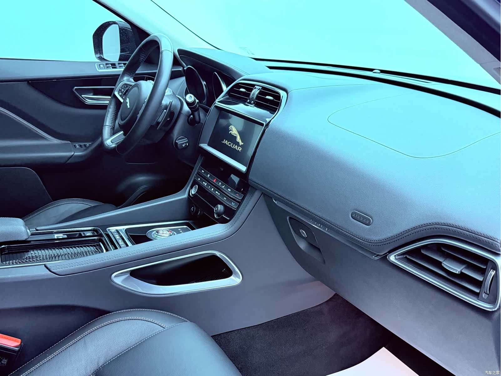 Jaguar F-PACE, 2021 27