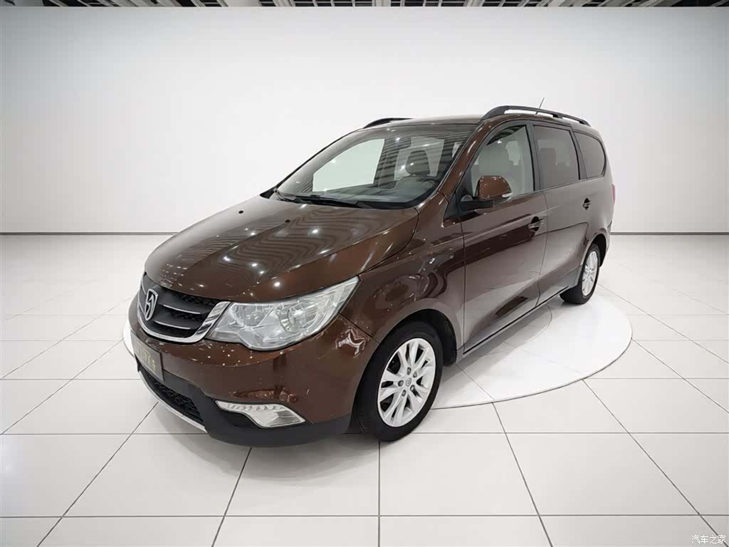 Wuling 730, 2014 1