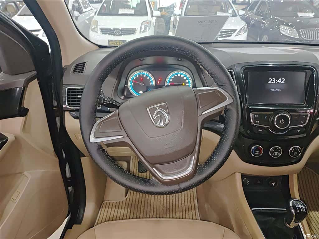 Wuling 730, 2014 11