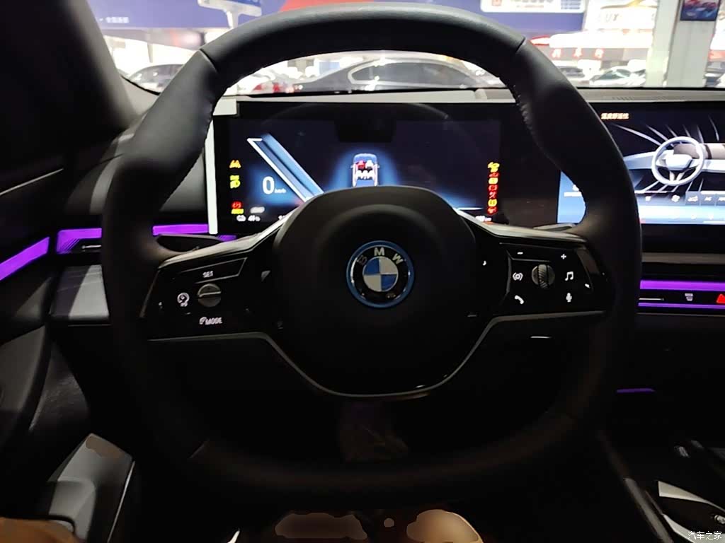 BMW i5, 2025 11