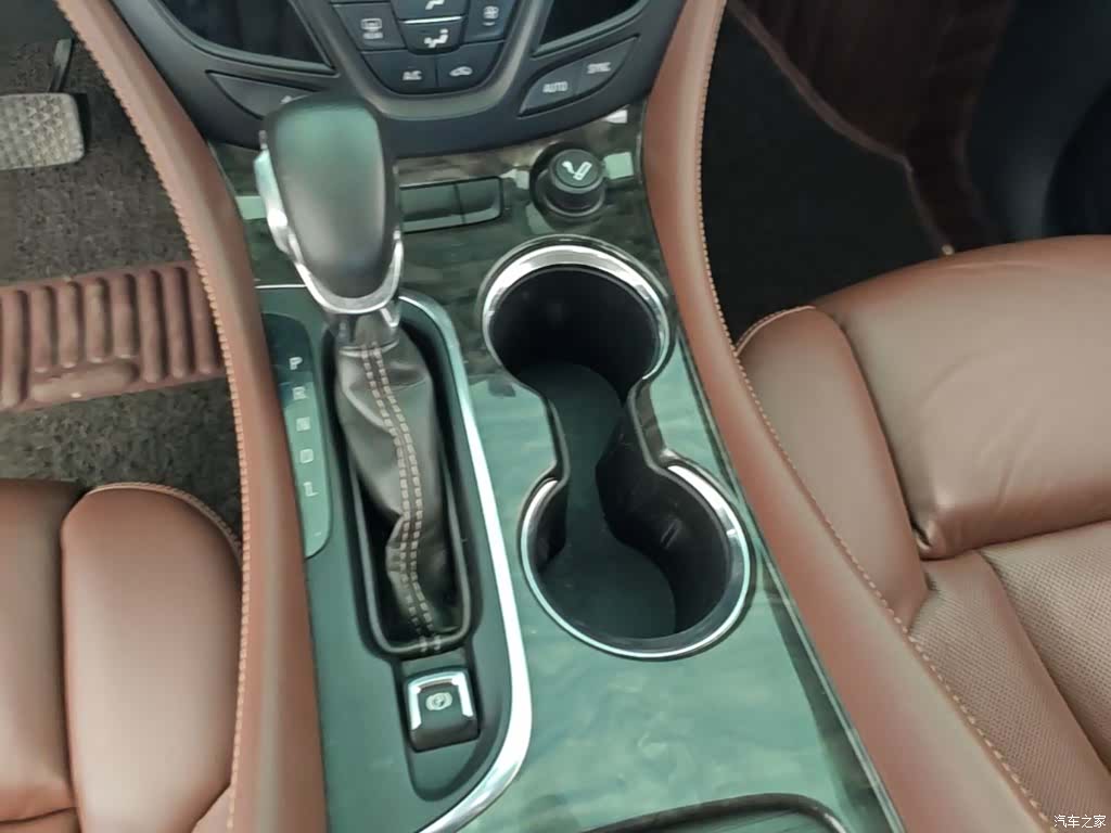 Buick Envision Plus, 2015 14
