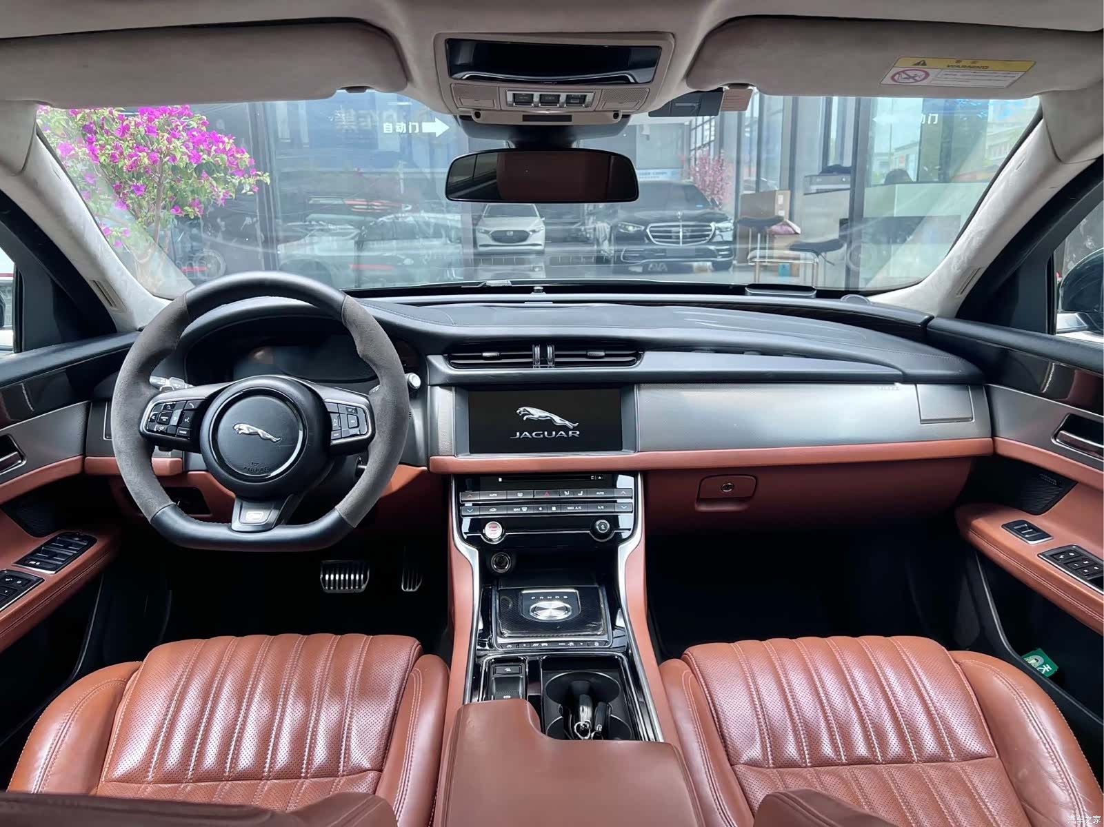 Land Rover XFL, 2019 все фото