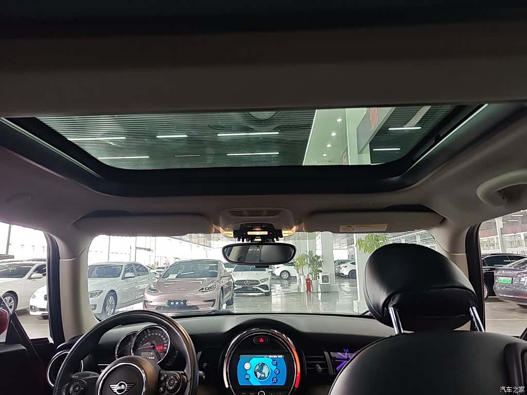 Mini ONE, 2020 18