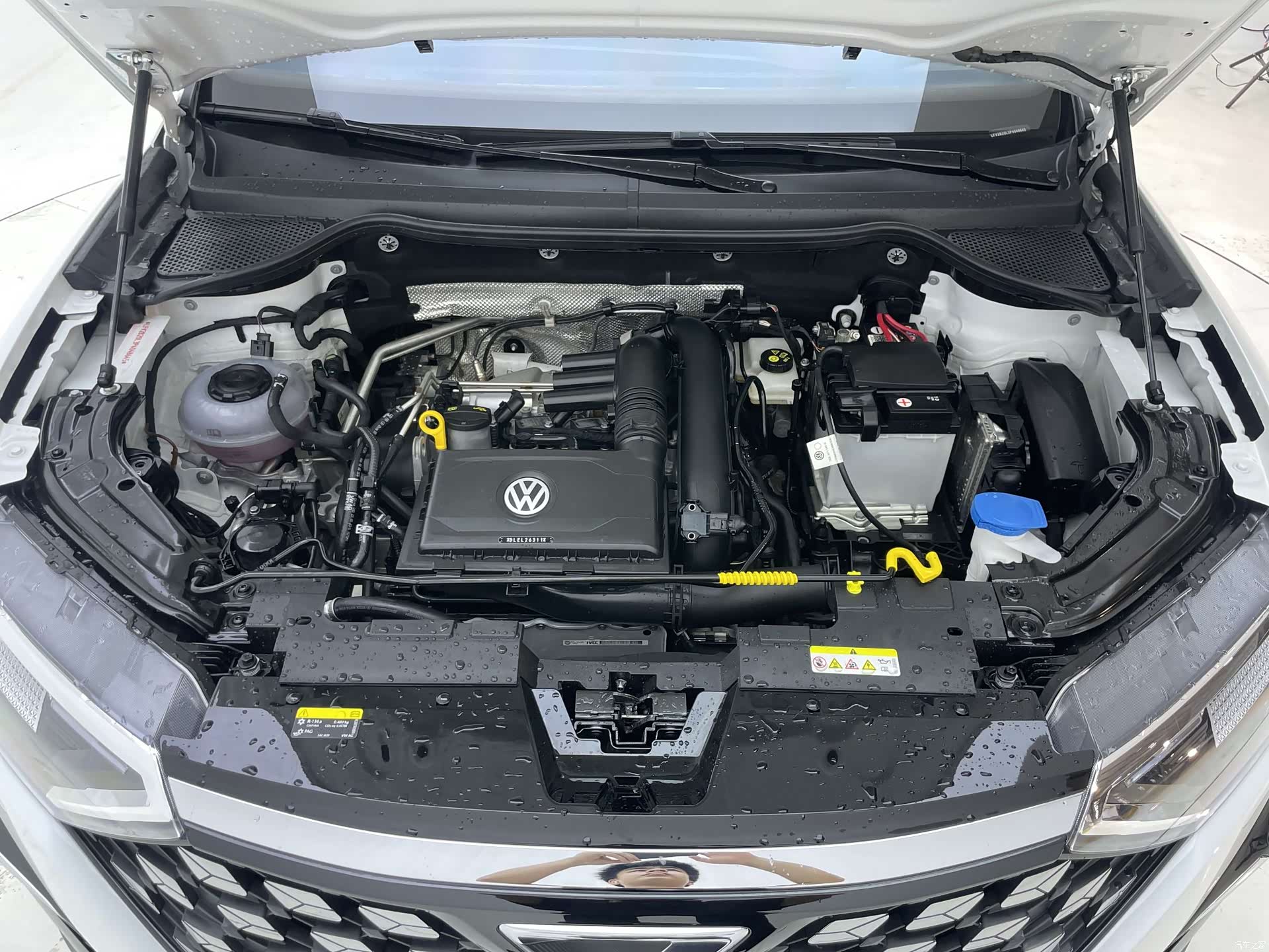 Volkswagen VS5, 2023 25