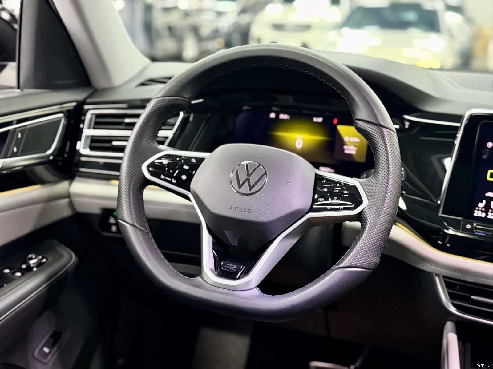 Volkswagen Teramont X, 2022 10