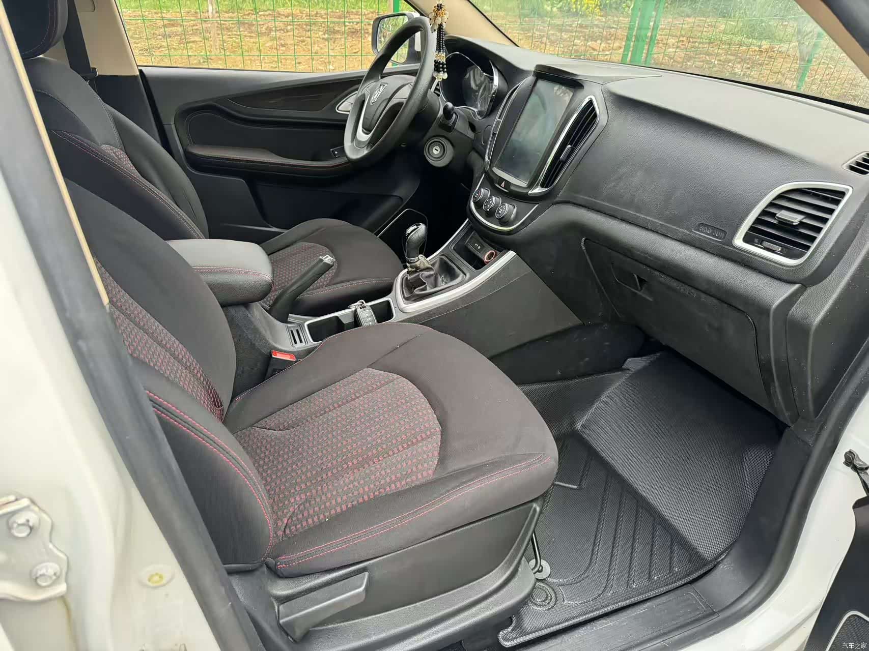 Wuling 560, 2017 8