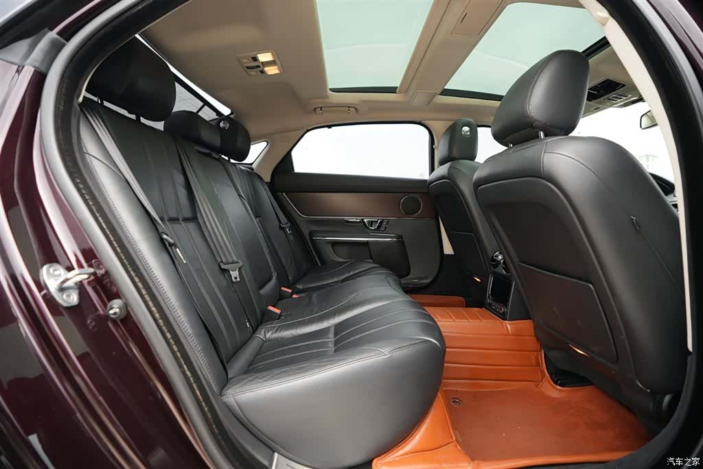 Jaguar XJ, 2017 13