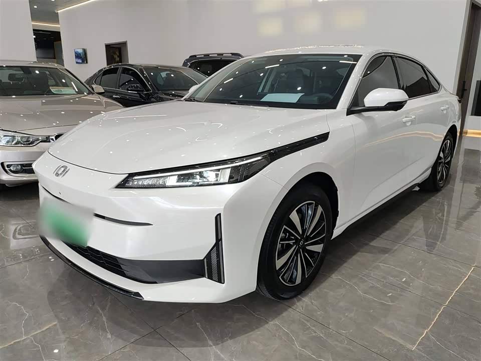 Changan A05