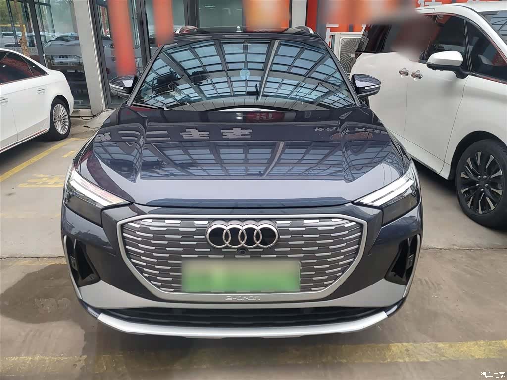 Audi Q4 e-tron, 2023 3