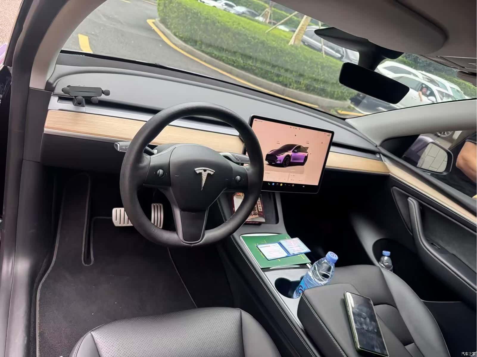 Tesla Model Y, 2022 4