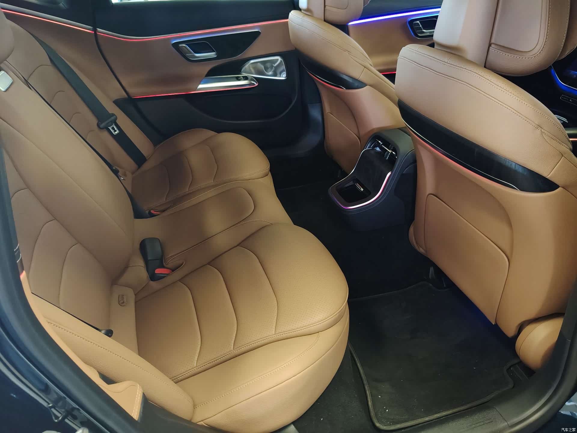 Mercedes-Benz E-Class, 2023 35