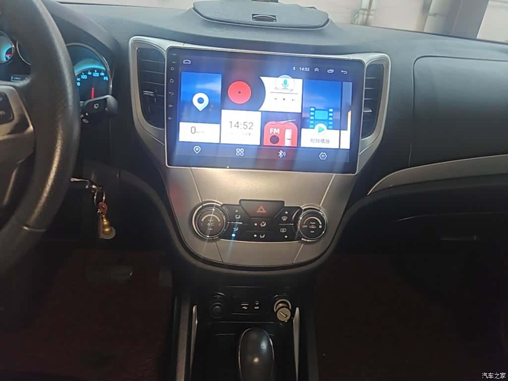 Changan CS35, 2015 13
