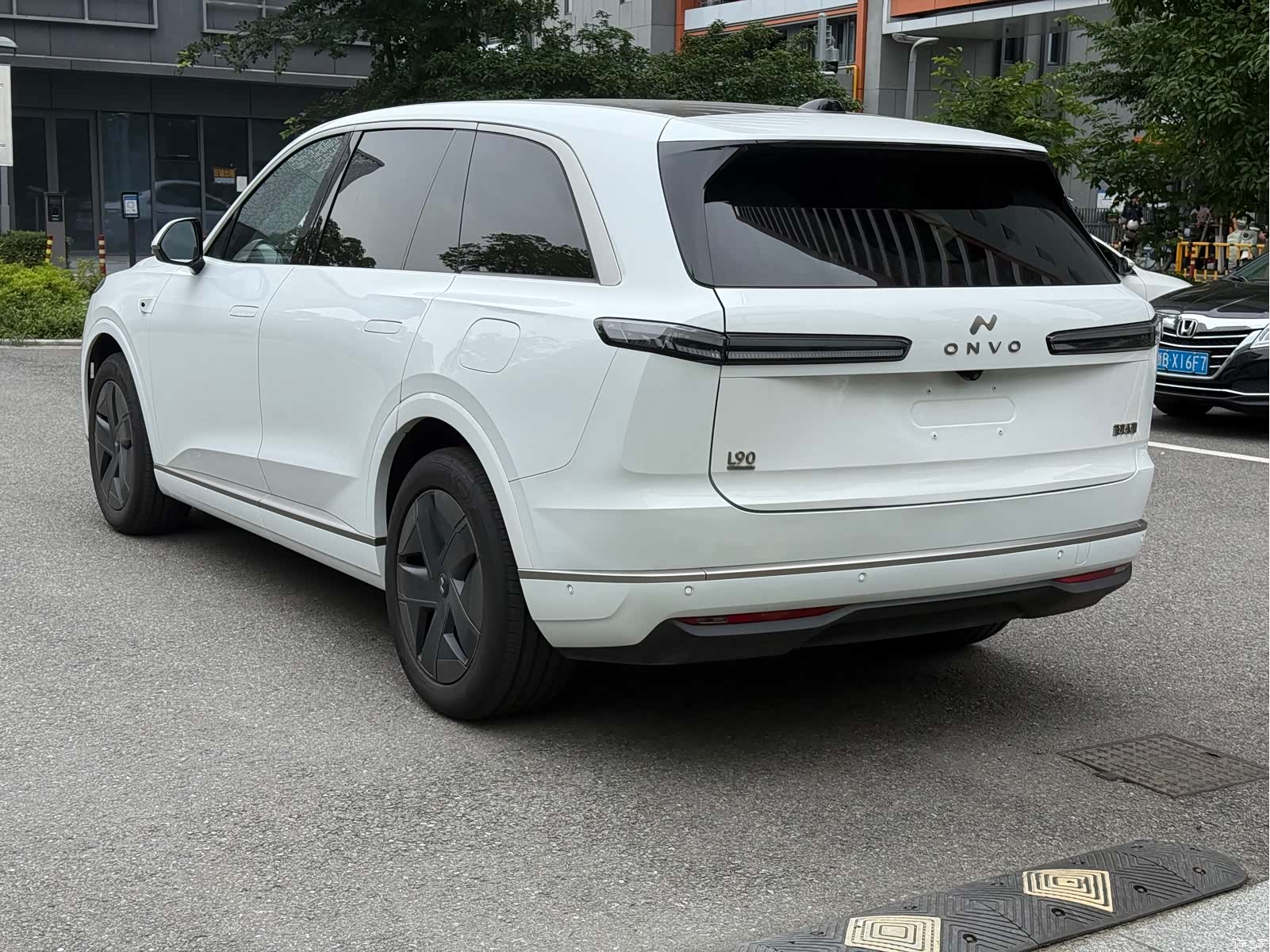 NIO L90, 2025 31