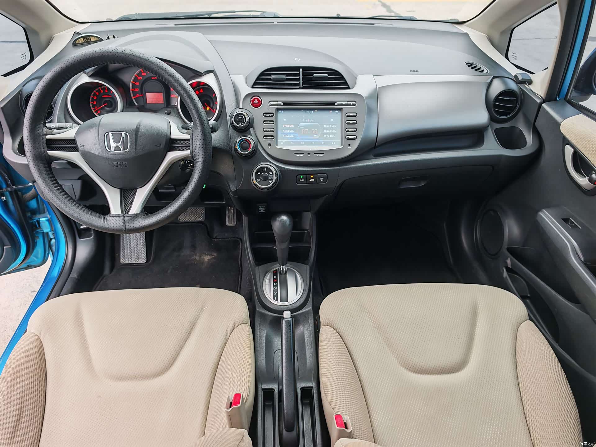 Honda Fit, 2014 16