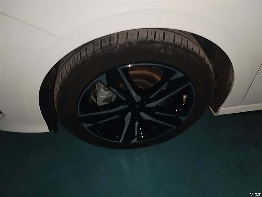 Geely Binray, 2024 23