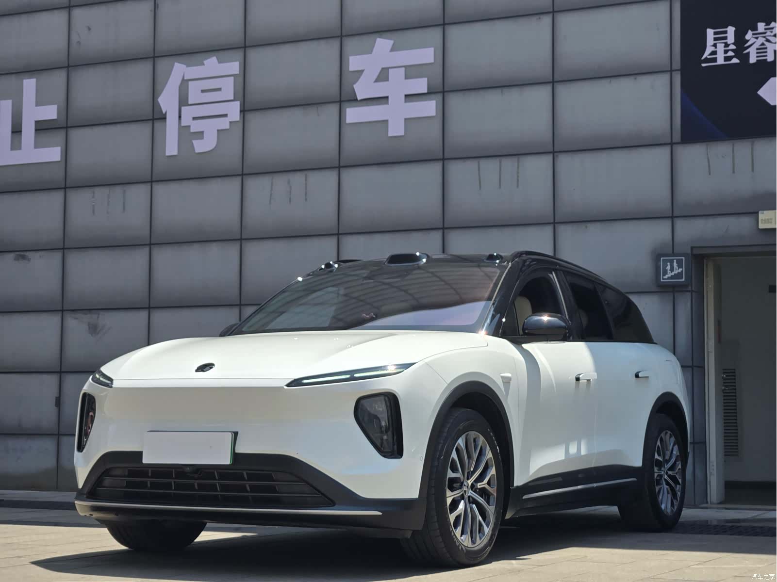 NIO ES6, 2025 1