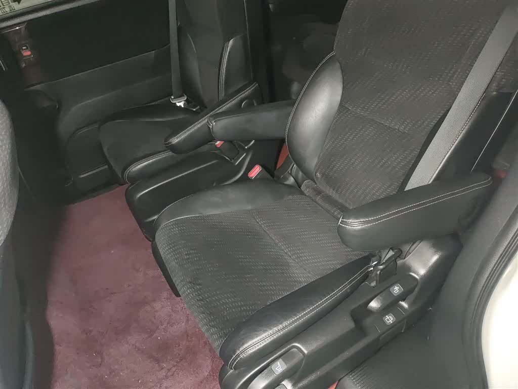 Honda Elysion, 2017 17
