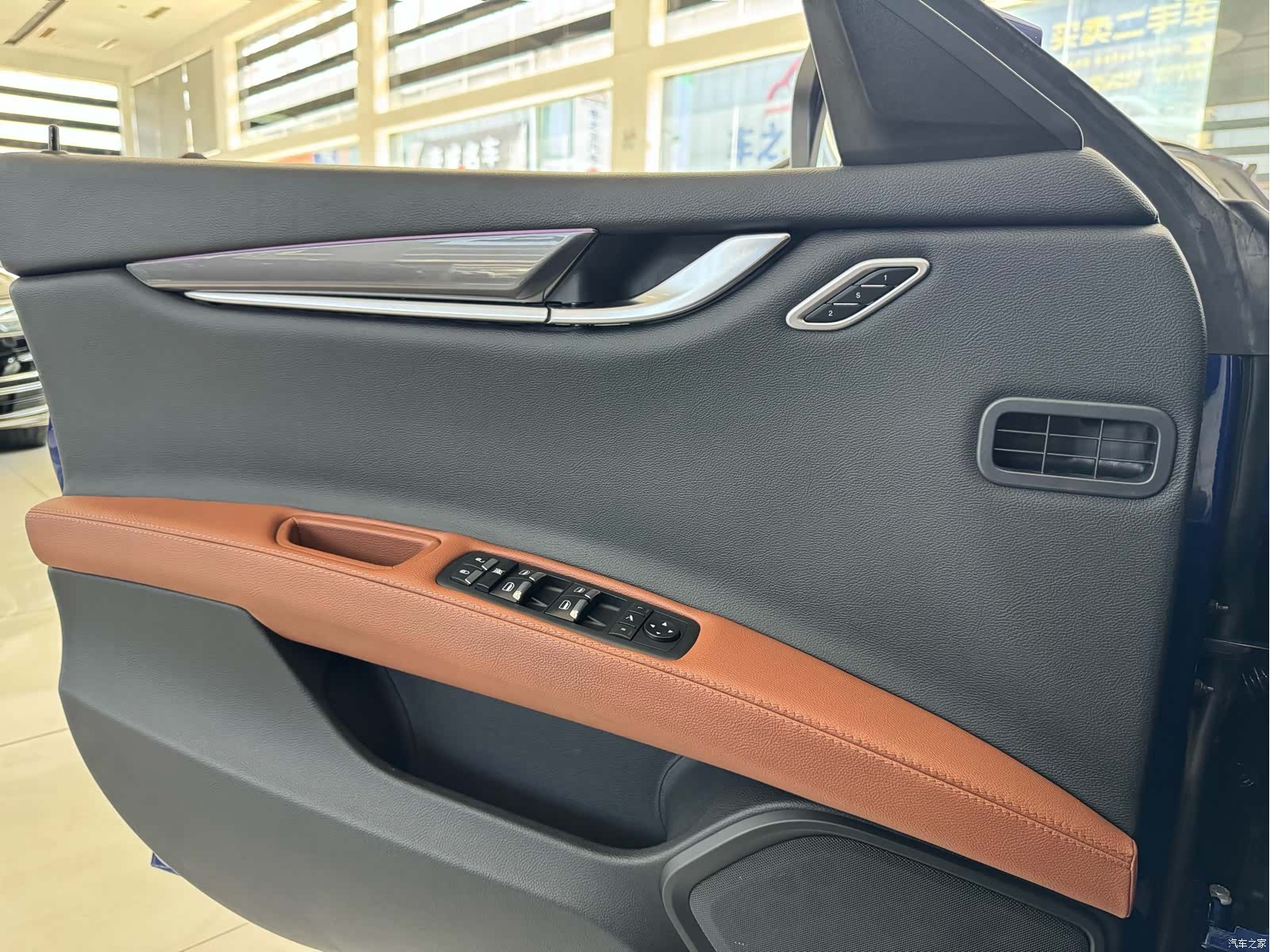 Maserati Ghibli, 2019 8