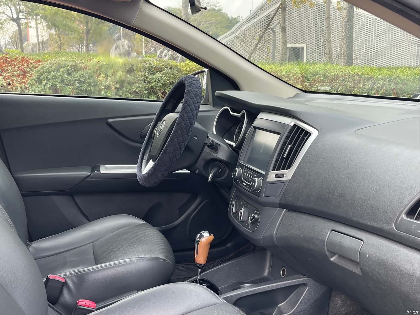 DongFeng AX3, 2016 11