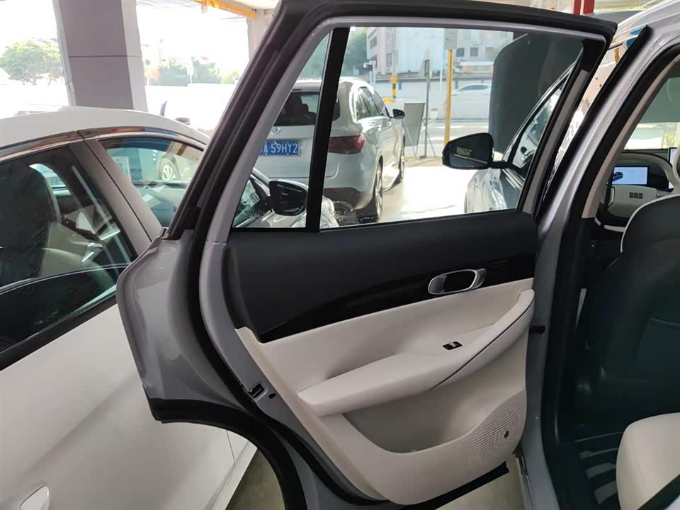 Geely Galaxy Galaxy E5
