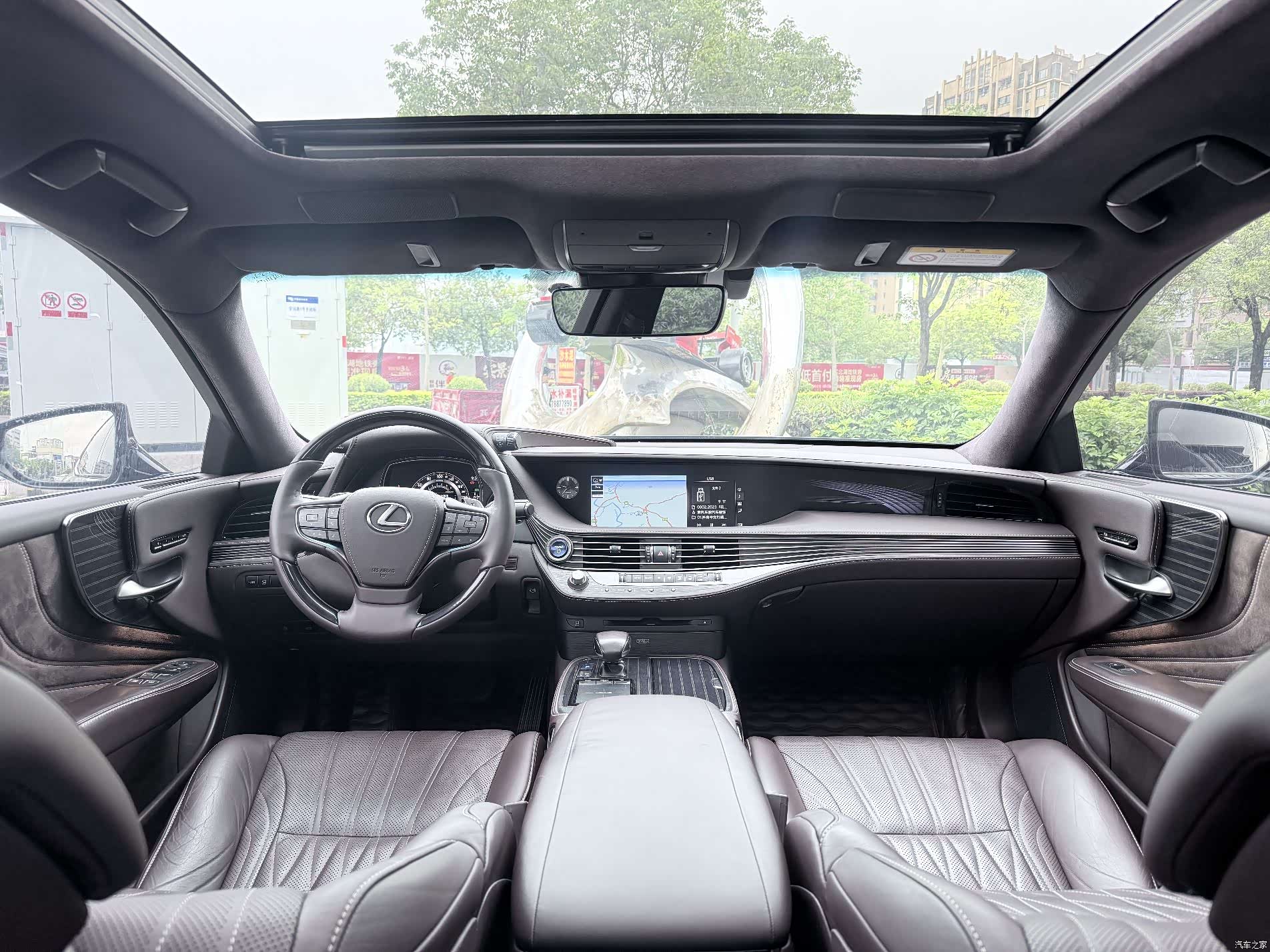 Lexus LS, 2020 9