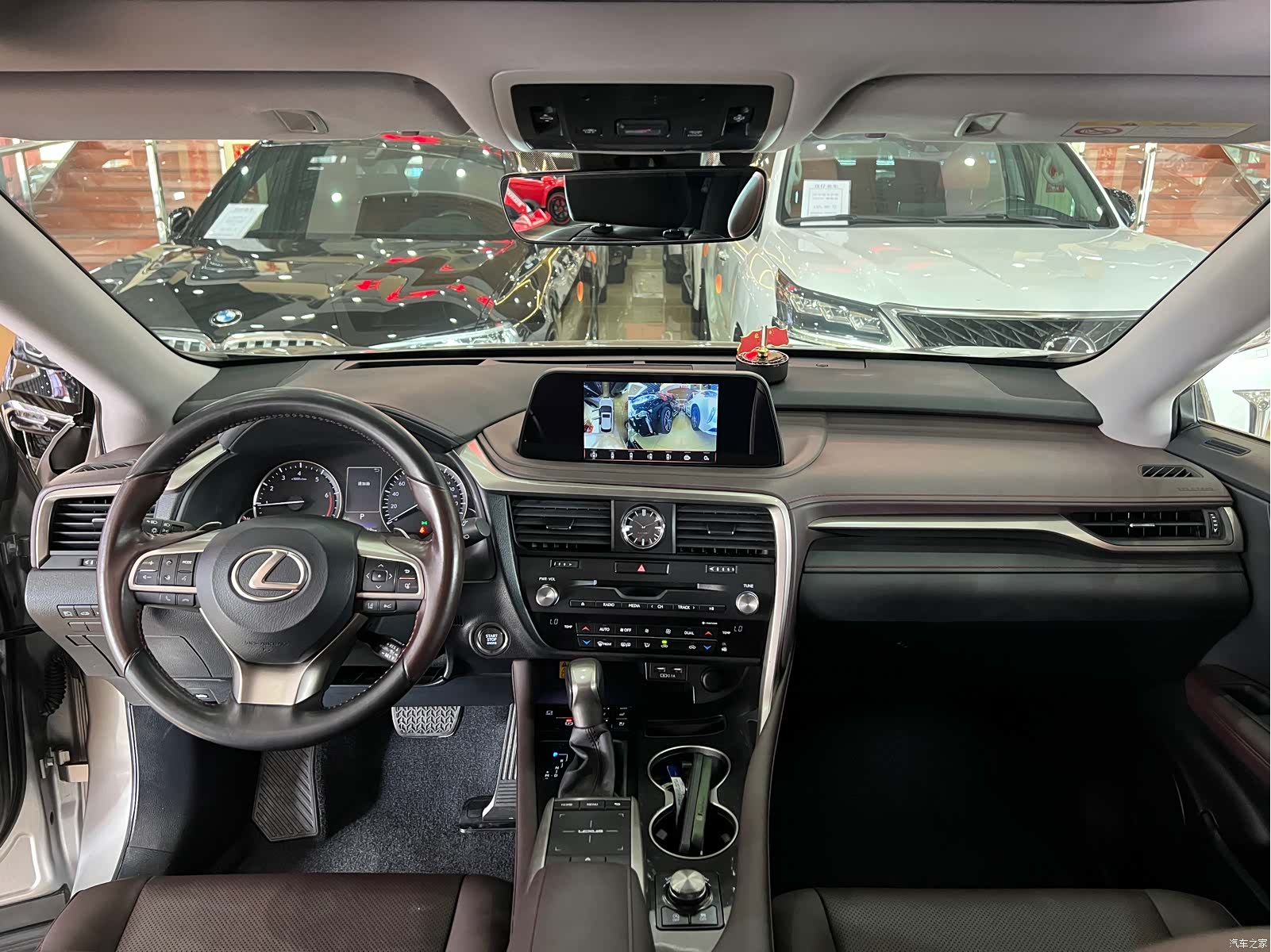 Lexus RX, 2022 11