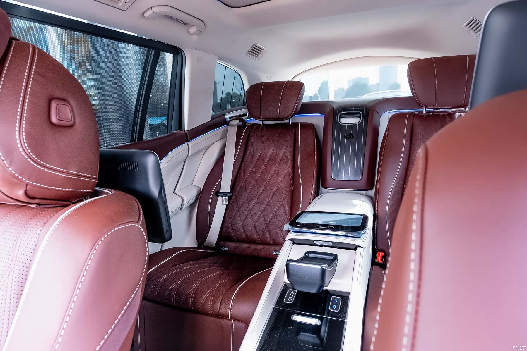 Maybach GLS, 2026 9
