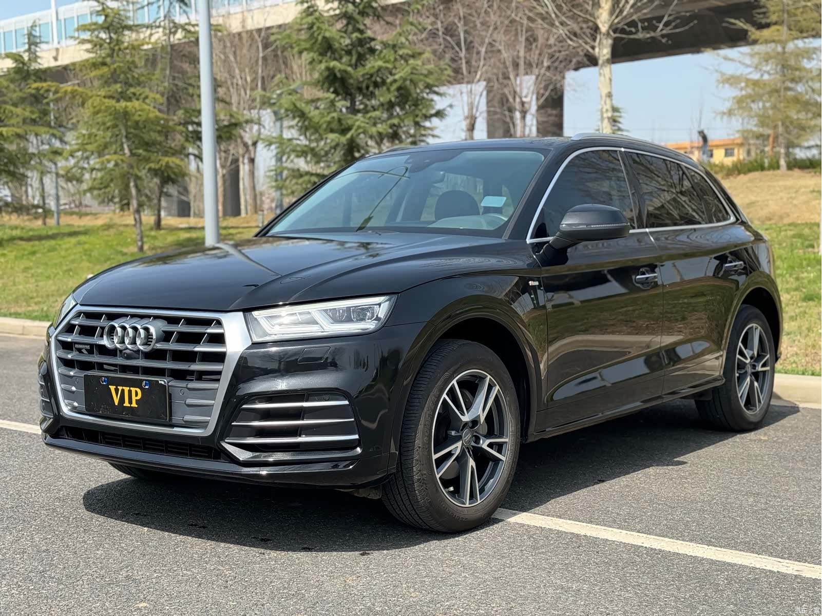 Audi Q5L, 2019 1