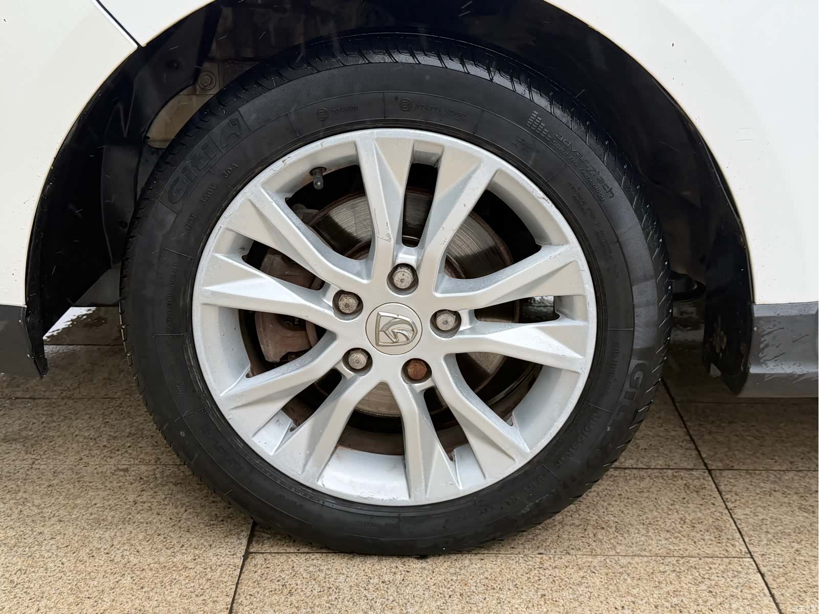 Wuling 730, 2016 14