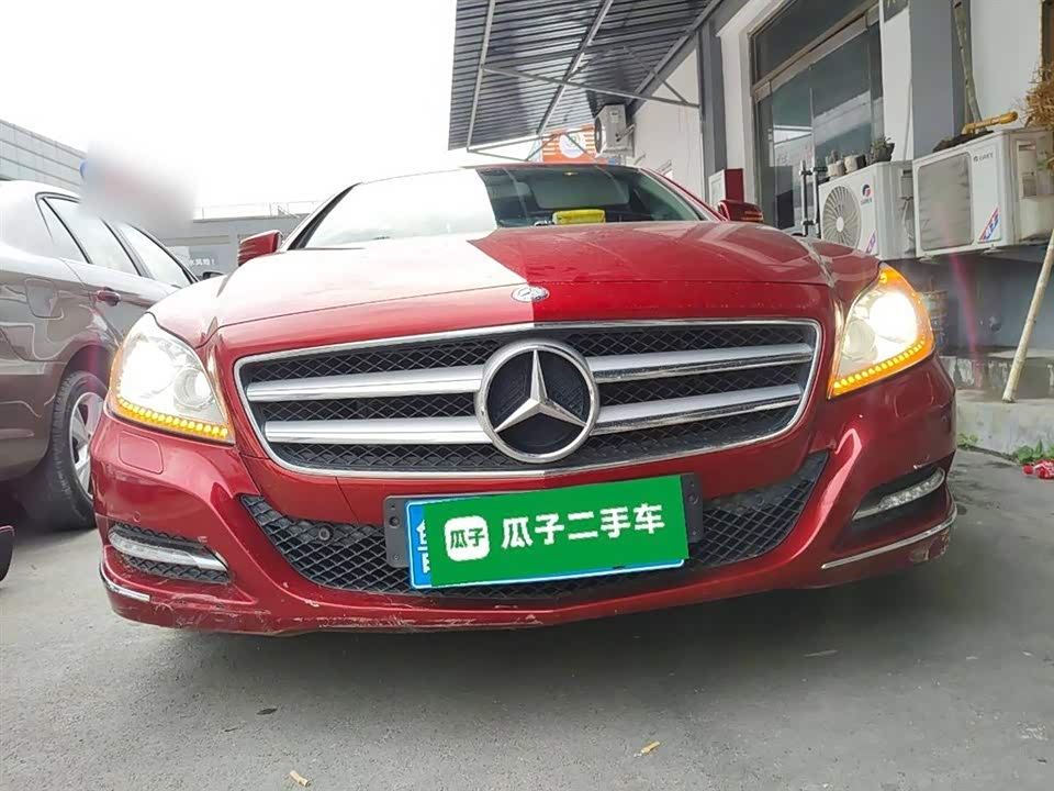Mercedes-Benz CLS Mercedes-Benz CLS