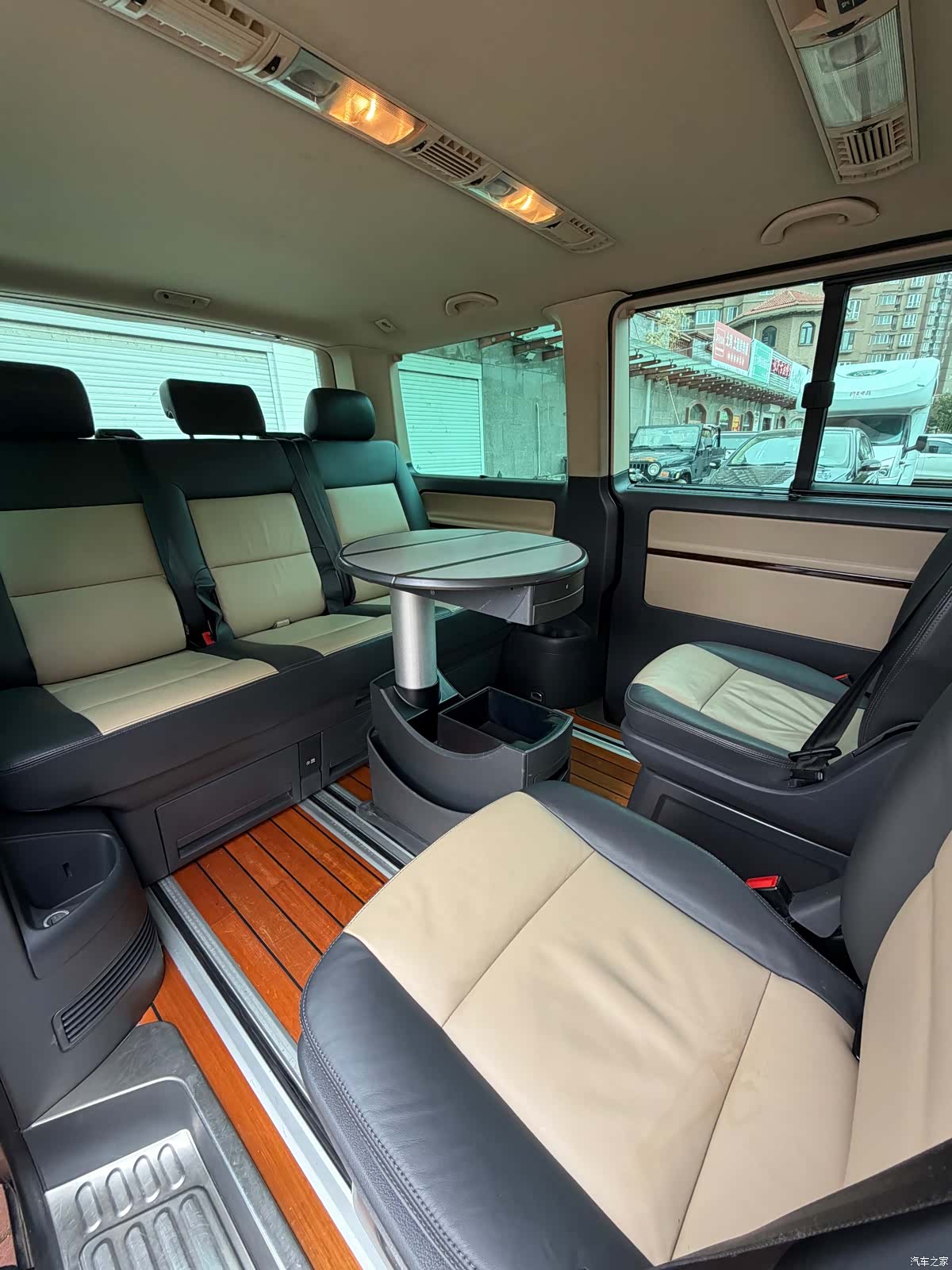 Volkswagen 65, 2016 11