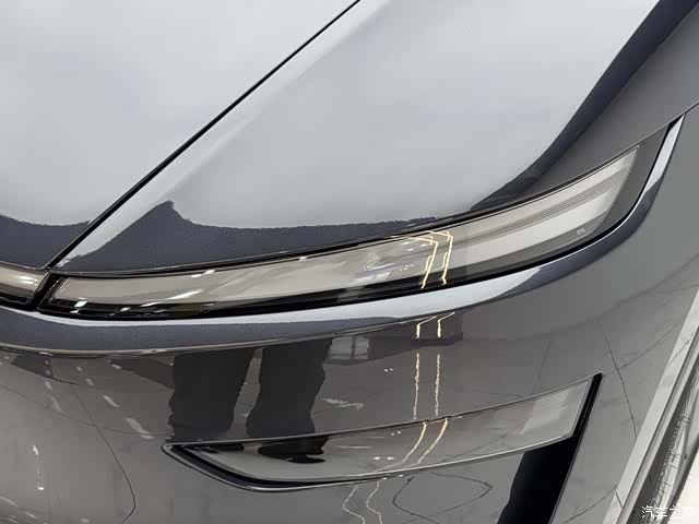 Tesla Model Y, 2025 9