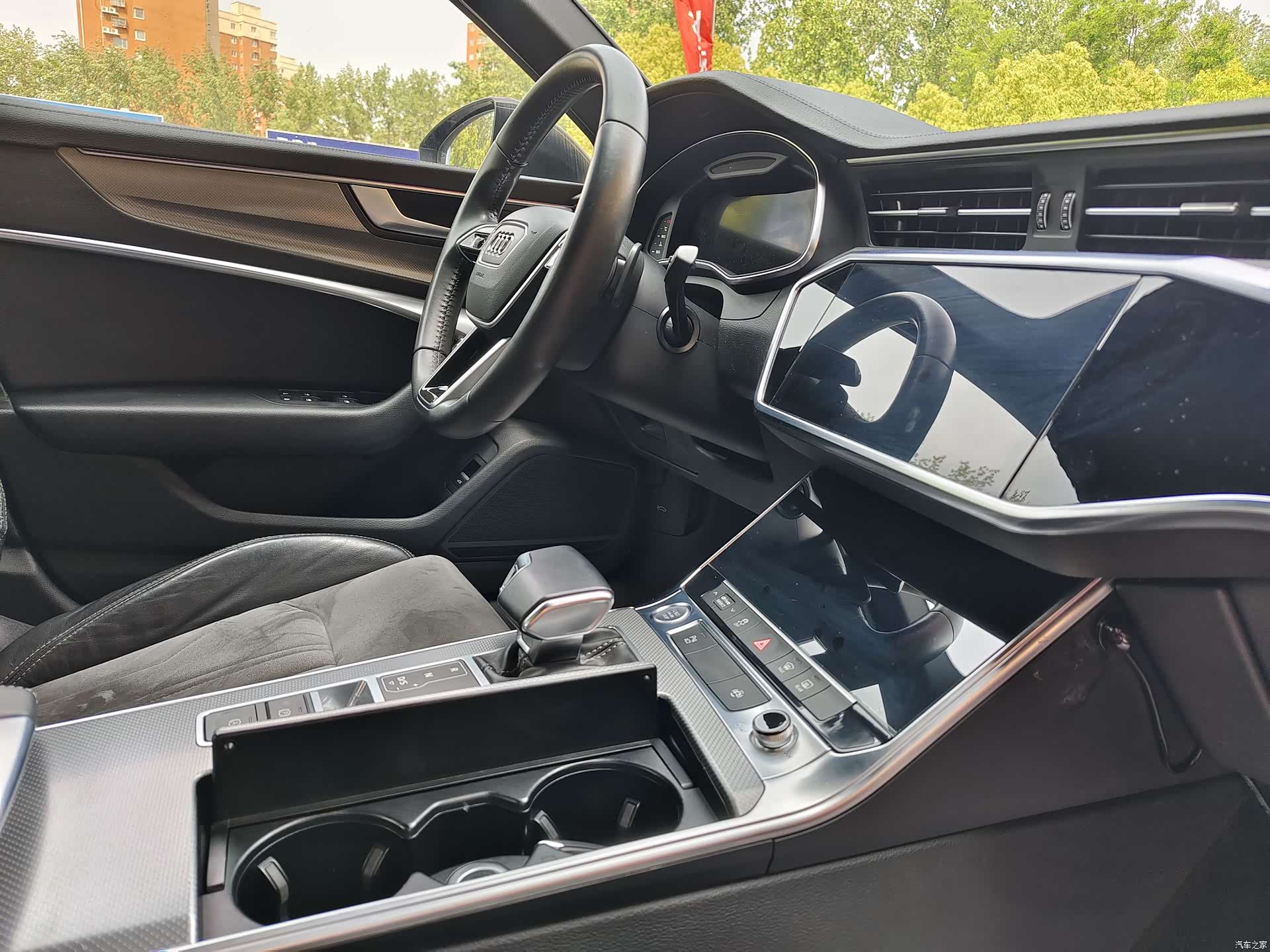 Audi A6L, 2020 12