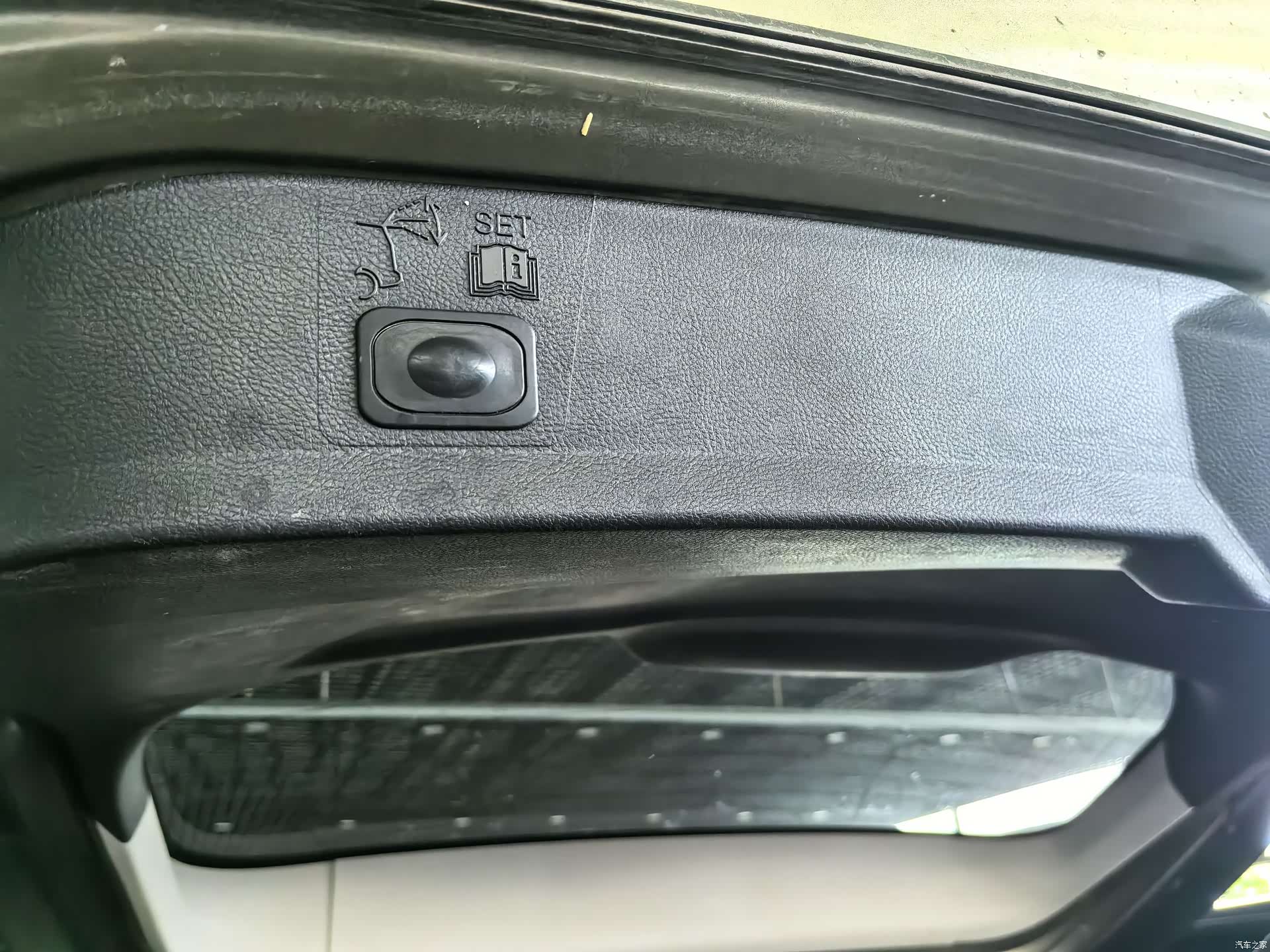 Ford Kuga, 2014 12