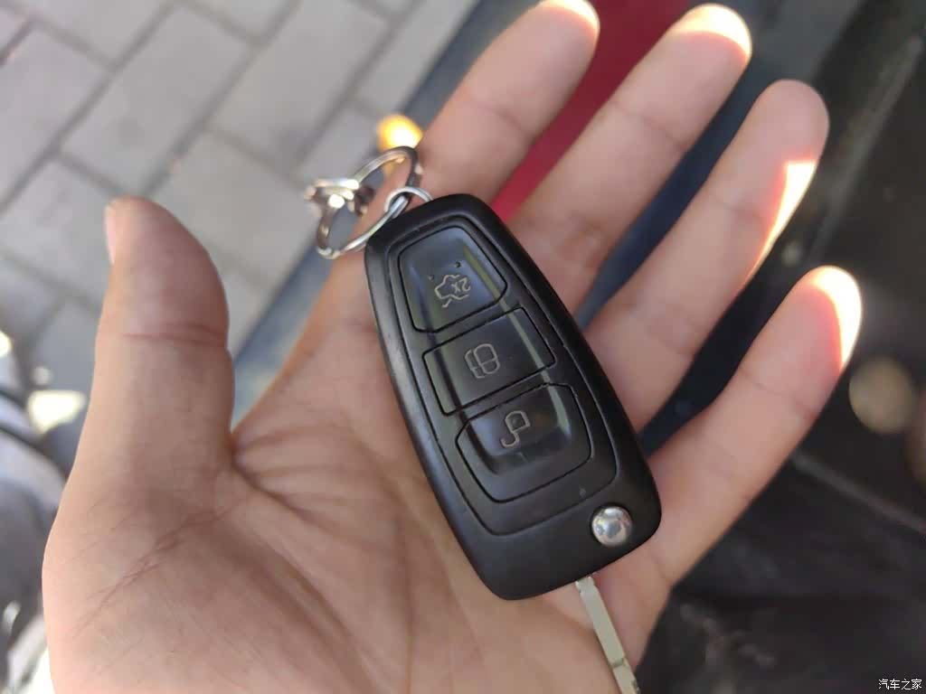 Ford Focus, 2016 12