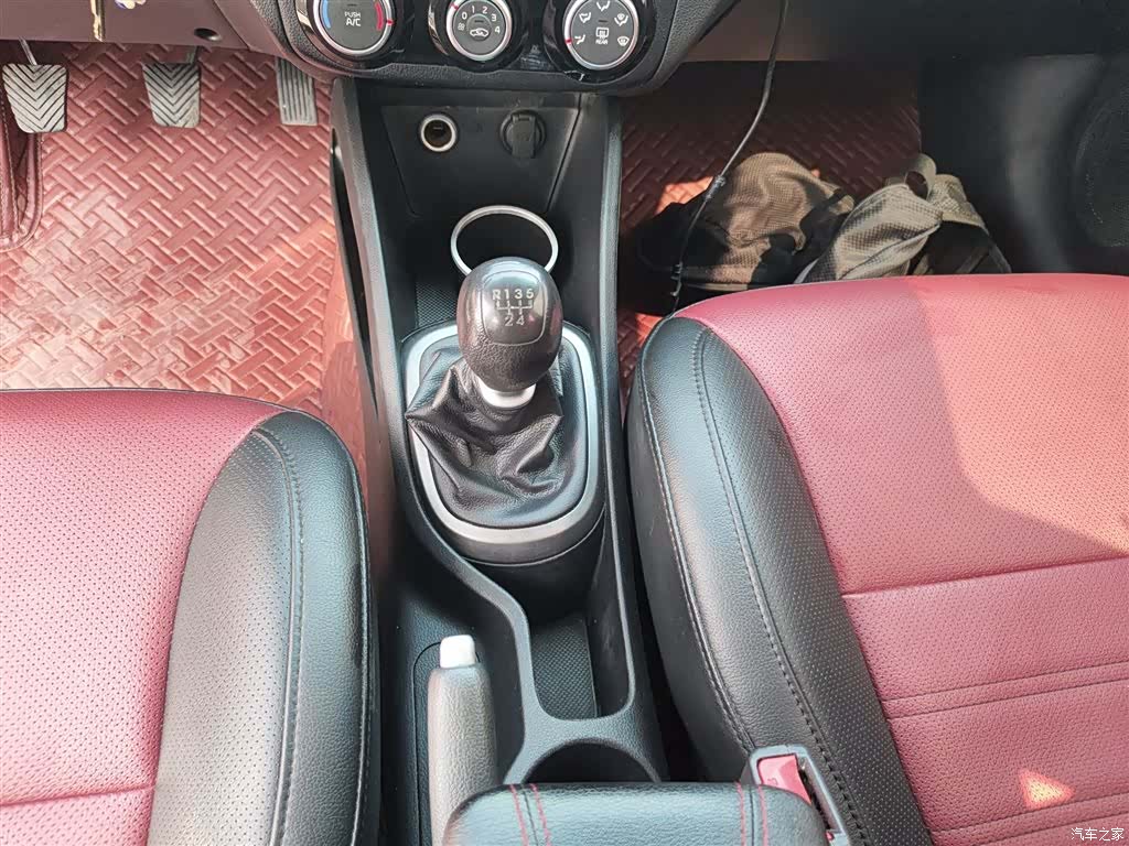 Kia K2, 2016 10