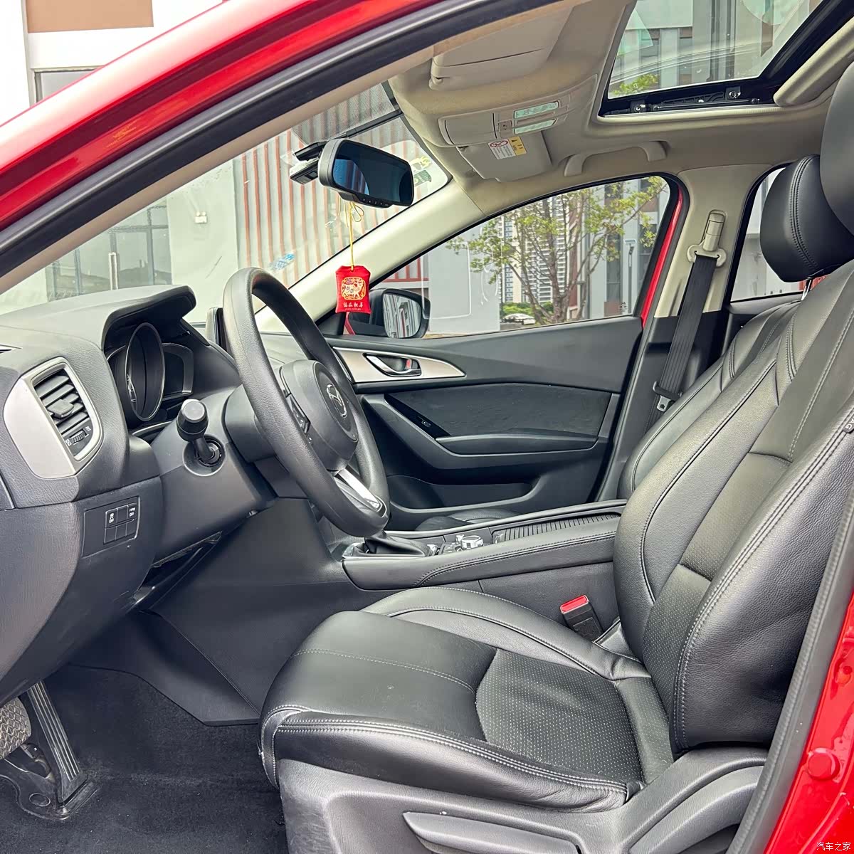Mazda Mazda3, 2017 4