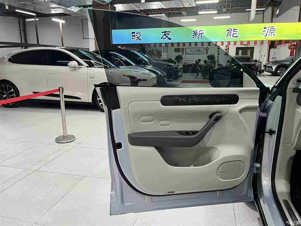 Leapmotor C11, 2023 19