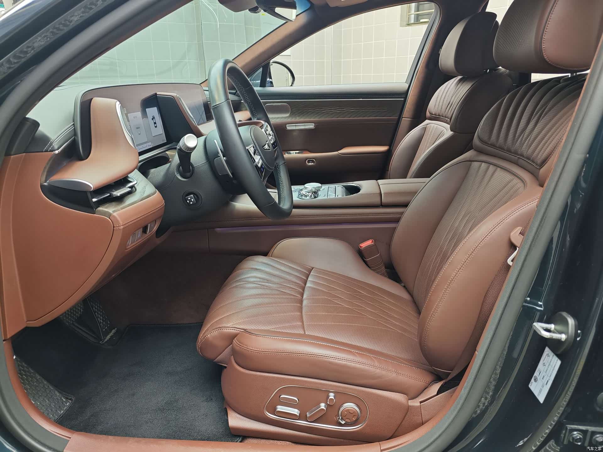 Genesis G90, 2023 14