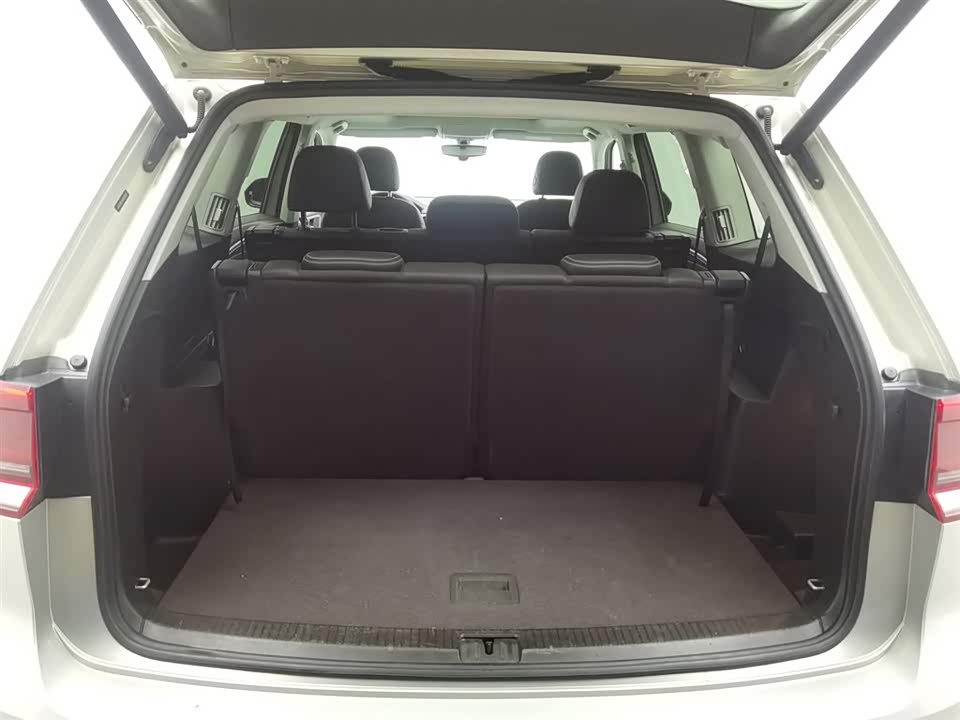 Volkswagen Tourang