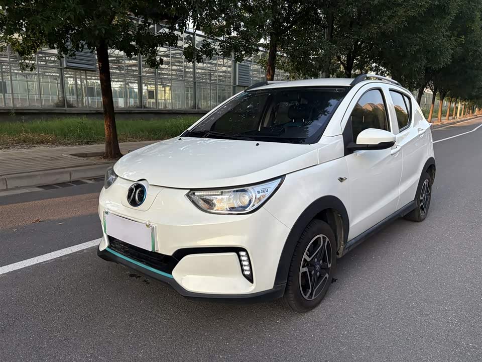 BAIC EC3