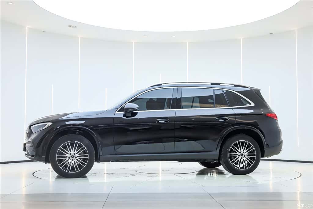 Mercedes-Benz GLC, 2026 6