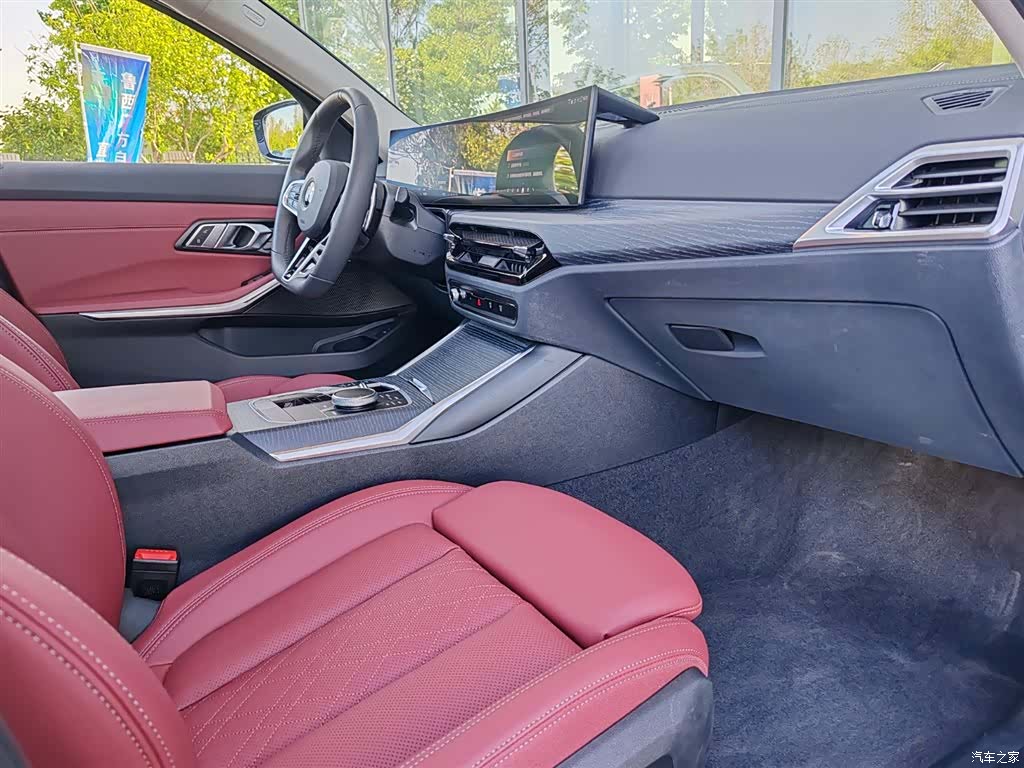 BMW 3 Series, 2025 21
