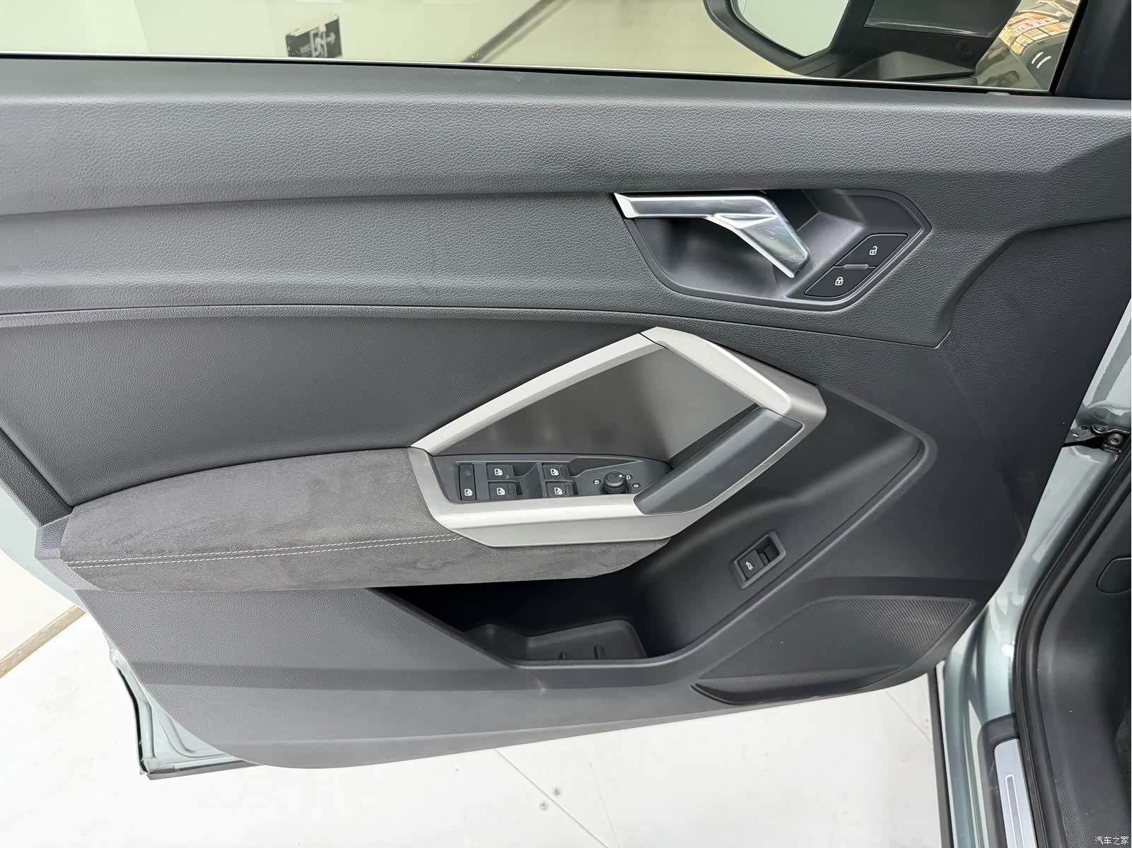Audi Q3, 2022 12