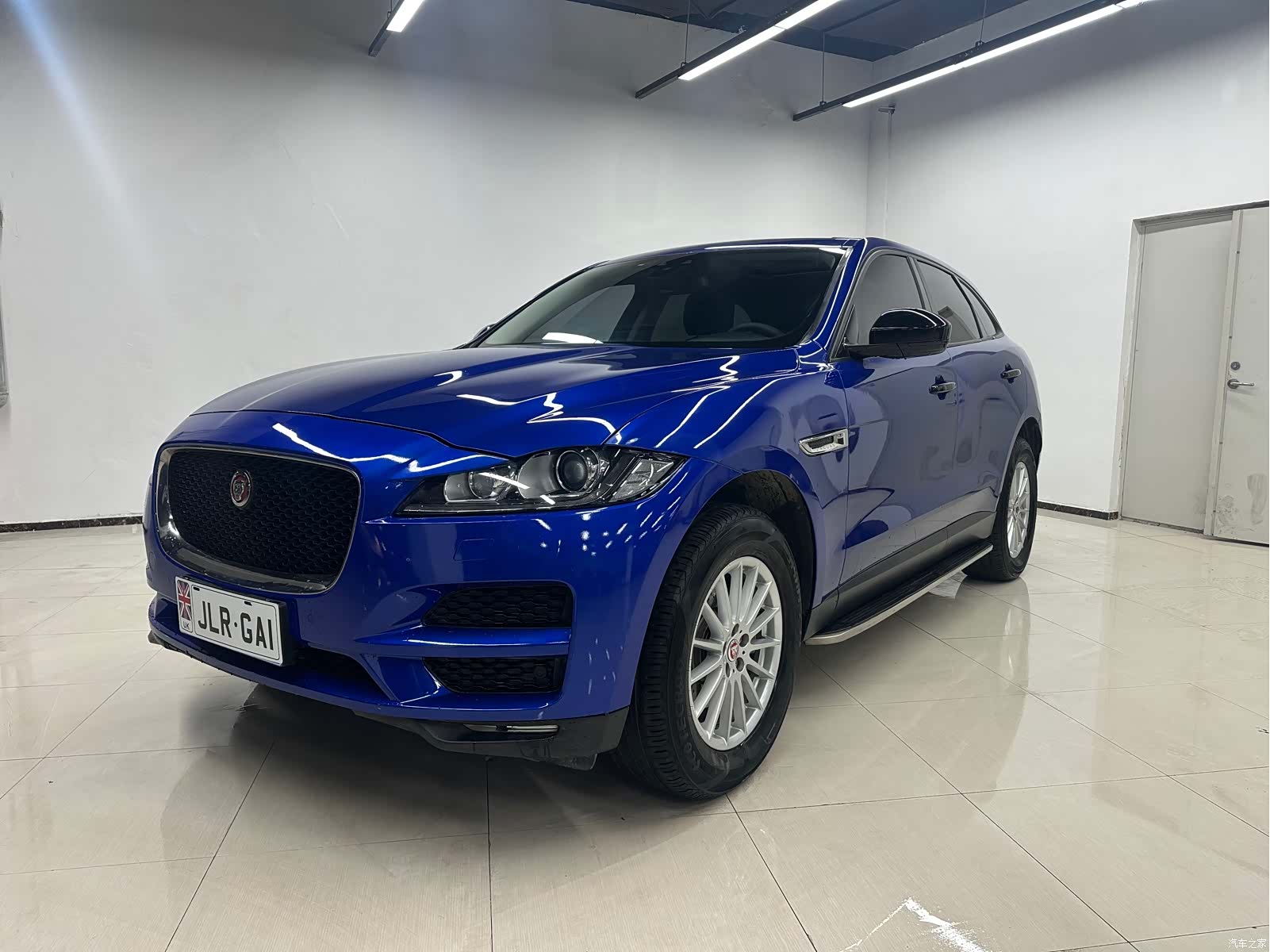 Jaguar F-PACE, 2018 1
