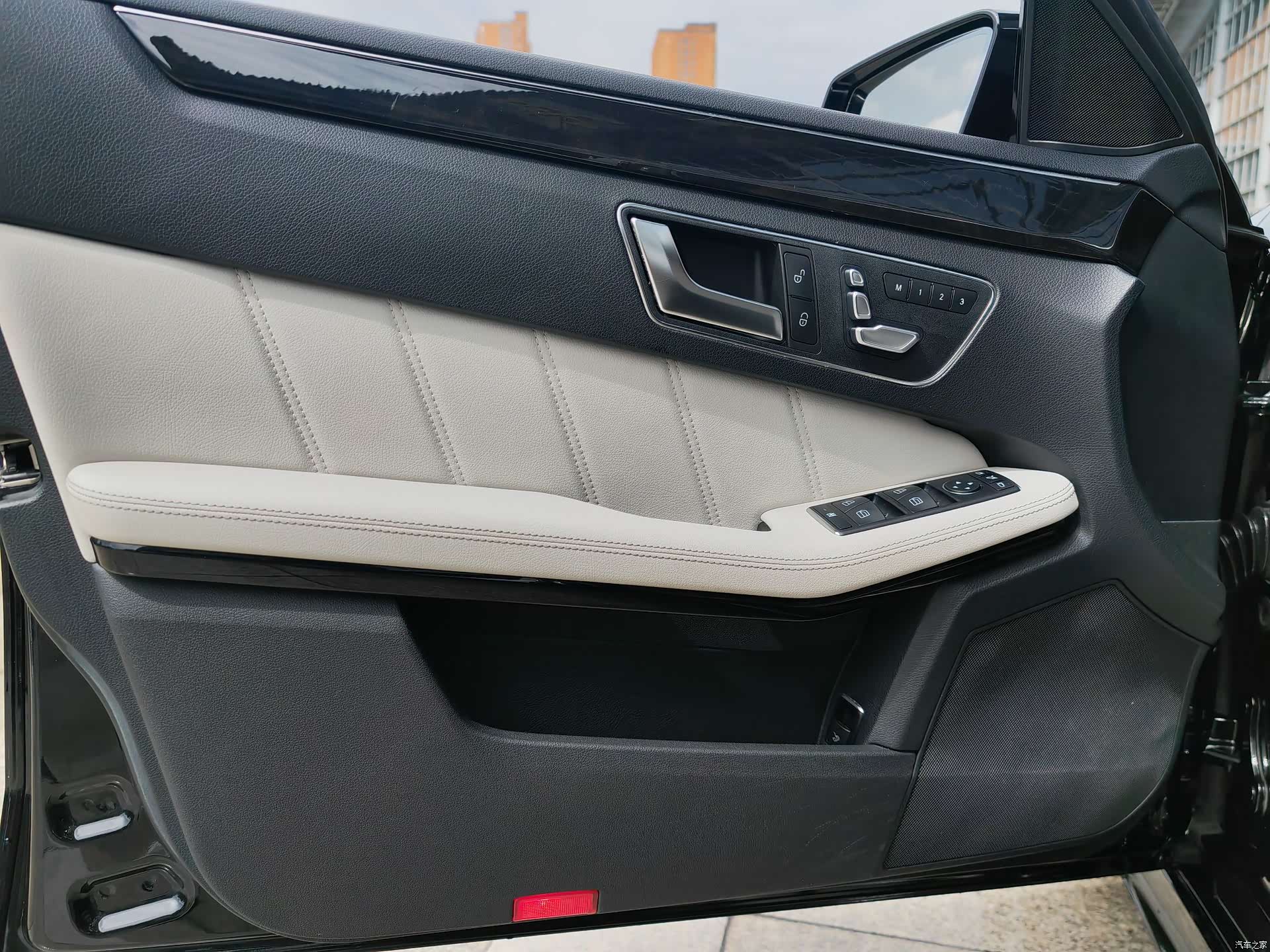 Mercedes-Benz E-Class, 2014 26