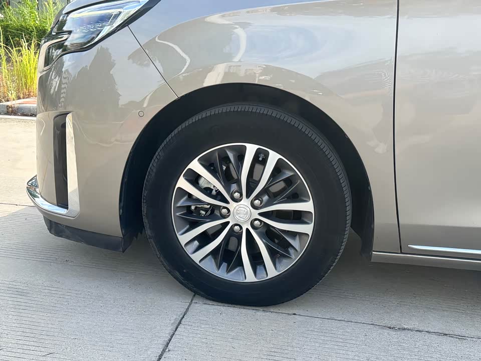 Buick GL8
