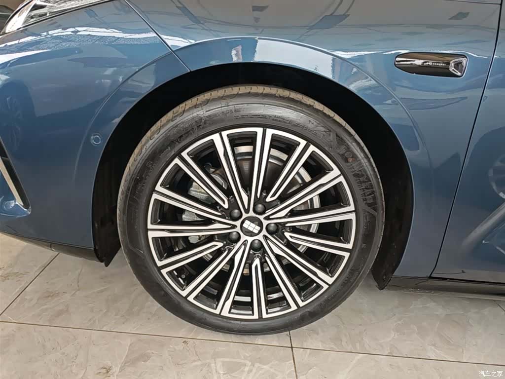 Geely 8, 2025 23