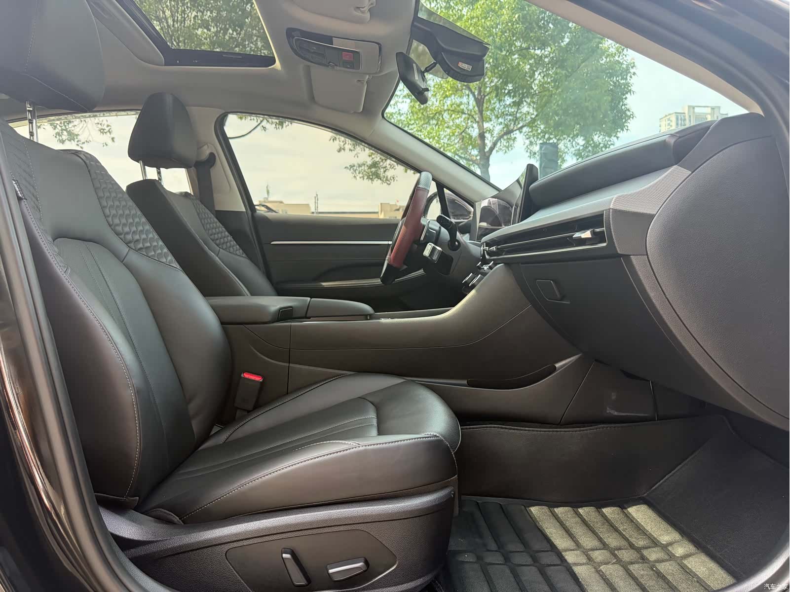 Hyundai Sonata, 2025 17