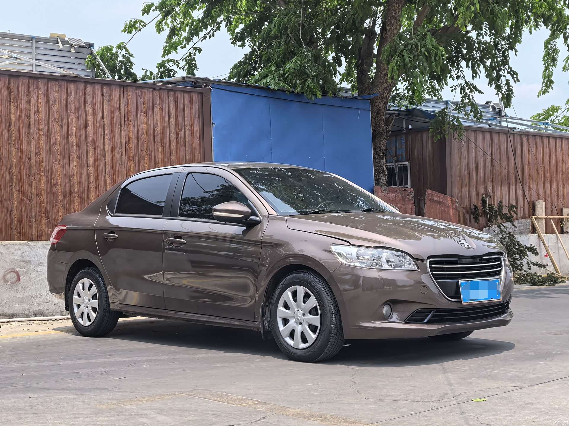 Peugeot 301, 2014 3